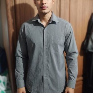 Slim Fit Gray Pinstripe Dress Shirt - Men's Long Sleeve Bin 13